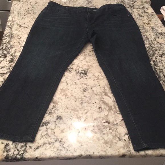 Vera Wang dark wash jeans - Picture 4 of 5